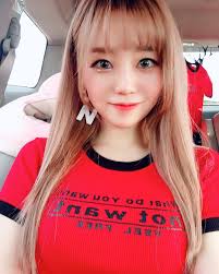 Narae Who Looks Extremely Flashe In Her Red Top But I Read She Has Been Under The Weather Of Late So Sending Best Wishes Gws Etc Amx