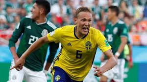 Fue entrenador de méxico desde 14 de octubre de 2015 al 27 de julio de 2018, 3 4 equipo al que clasificó y dirigió en el mundial de rusia 2018, culminando en la posición 12 del certamen. Rusia 2018 Mexico Es Goleado 3 0 Por Suecia Pero Ambas Clasifican Gracias A La Victoria De Corea Del Sur Que Elimino A Alemania Del Mundial Bbc News Mundo