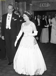 I modelli ispirati agli anni u002770 (foto 31 … Matrimoni Reali La Stirpe Inglese