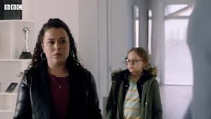 An unexpected visitor turns up at the dumping ground, tracy's real mum. Zkvy6owjkn77lm