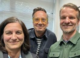 Phyllis Hecht's Instagram, Twitter & Facebook