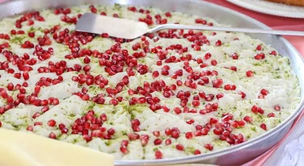Güllaç with Pomegranate