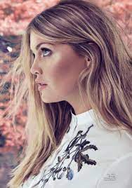 ليدى كيتى سبنسر من مواليد يوم 28 ديسمبر سنة 1990 فى لندن. Lady Kitty Spencer Princess Spencer Ii Lady Kitty Spencer Pictures Kitty Spencer Lady Kitty Spencer Lady Eliza Spencer