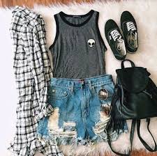Neon and tye dye were big in the 90s. 90s Style Tumblr Google Search Indie Outfits Cute Hipster Outfits Grunge Fashion Cute766