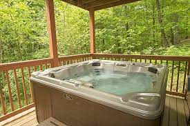 Stay in a cabin that can accommodate up to 18 guests comfortably. Mockingbird Cabin At Hummingbird Hills Hocking Hills Area Updated 2021 Tripadvisor Sugar Grove Vacation Rental