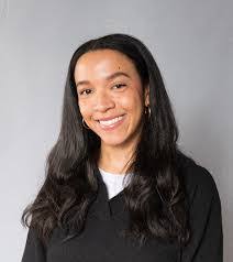 Claire Puffer's Instagram, Twitter & Facebook