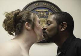 Brides and grooms pack Jackson County's 12th District Court for Valentine's  Day wedding ceremonies