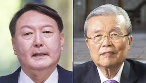 이날 윤석열 검찰총장과 함께 부인 김건희 씨 또한 자리에 참석했다. ë‹¨ë… ìœ¤ì„ì—´ ìž…ë‹¹ ì´íŠ¿ë‚  ê¹€ì¢…ì¸ê³¼ 1ì‹œê°„ ë¹„ê³µê°œ íšŒë™ ì¡°ì„ ì¼ë³´