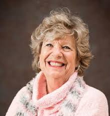 Henderson Holder's Instagram, Twitter & Facebook