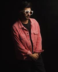 Kaka belongs to a very poor family. Kaka Wiki