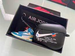 Nike X Off White Unc 1s Airpod Pro Case With 3d Shoe Keychain And Lanyard In 2020 Unc 1s Airpod Pro Keychain
