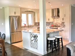 Our team is composed of highly trained and experienced professionals who produce work in line with strict european standards. Small Kitchen Renovation Klassisch Kuche Toronto Von Dagmara Lulek Royal Lepage Houzz