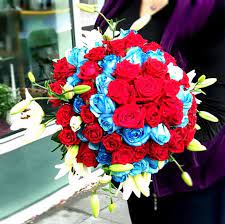 Check spelling or type a new query. Premium 70 Cm Tall Stemmed Red And Blue Roses And White Lilies I Husi Bloma Flower Delivery Shop Iceland