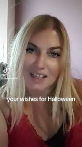 Kristina Gallo's Instagram, Twitter & Facebook