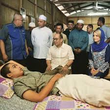 Wad kecemasan hospital raja perempuan zainab 11. Kehadiran Isteri Tengku Mahkota Kelantan Di Hospital Raja Perempuan Zainab Ii Buat Ramai Terpegun Lepat Pisang