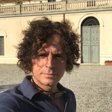 SudTALK in diretta alle 10: raccontiamo storie di Vino e di Olio, perché il  21 maggio...