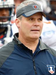 Illinois fires coach Tim Beckman 1 week before season opener