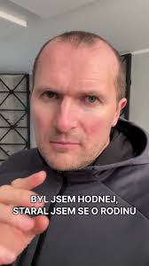 Byl jsem hodný, staral jsem se o rodinu a ona stejně ode mě odešla. Proč?  Více o tom ve videu! 💔🏠 #restartmuze #chcimitdomaklid #chlap #muz  #muzazena #partneri #zodpovednost