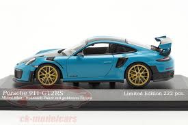 Porsche acaba de presentar la versión 2018 del espectacular gt3 rs, con el cual completa la trilogía de versiones gt extremas basadas en el 911, junto con los. Minichamps 1 43 Porsche 911 991 Ii Gt2 Rs Weissach Package 2018 Miami Blue 413067235 Model Car 413067235 4012138750227