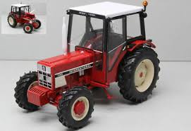 Make social videos in an instant: Replicagri Case Ih 1246 Rep204 International Tractor Model Farm Vehicle 1 32