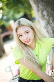 Itzy Yuna It Z Icy Promotion Photoshoot By Naver X Dispatch Itzy Kpop Girls Girl