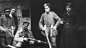 An welchen daten endete der zweite weltkrieg mit der bedingungslosen kapitulation der achsenmächte? Robert Gerwarth Gewaltexzesse Nach Dem Ersten Weltkrieg Politik Sz De