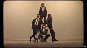 Written by band members damiano david, ethan torchio, thomas raggi and victoria de angelis, and produced by the band and fabrizio ferraguzzo, the song won the sanremo music festival and the eurovision song contest 2021. Italy Italy 2021 Maneskin Zitti E Buoni Page 172 Escyounited