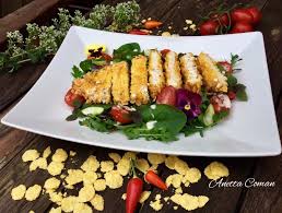 Piept de pui crispy, snitele de pui in crusta crocanta de porumb, mai bun decat la fastfood, numai bune de rontait alaturi de o bere. Snitel In Crusta Crocanta Din Fulgi De Porumb Sweeteria