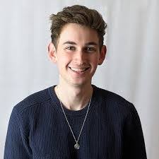 Sean Andrew's Instagram, Twitter & Facebook