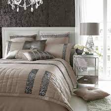 Find the perfect bed set to match your bedroom decor, free uk delivery! Duvet Covers Luxury Bedding Sets For A Glamorous Look In The Bedroom