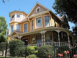 Historic Uptown Whittier California Beverly Boulevard At Painter Avenue Victorian Homes Mansions Victorian Style Homes