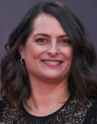 Laura Berwick's Instagram, Twitter & Facebook