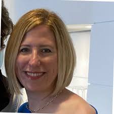 Kim Agostinelli's Instagram, Twitter & Facebook