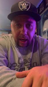 Looking for a lady or 2 to play