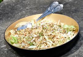 Finde diesen pin und vieles mehr auf salate rezepte von foodtempel. Mie Nudel Salat Mit Spitzkohl Wochenblatt Fur Landwirtschaft Landleben