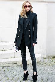Patent chelsea boots cleverly paired with skinny black jeans that cut off above the ankle. How Every Woman Should Style Their Black Ankle Boots Outfit Ideas Hq