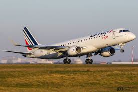 Vivez l'expérience d'un pilote d'avion de ligne ou chasse avec le simulateur. Lille Lesquin Actu Aero Aaf