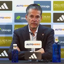 Pedro Martínez atiza a los árbitros: El final ha sido un despropósito