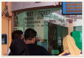 The entire ride is split into two halves and you have the option of getting down at the middle stop. Cable Car At Langkawi Island Attractions Wonderful Malaysia
