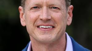 Historian recounts saints and scoundrels of Palm Beach