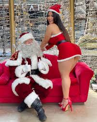 TW Pornstars - 1 pic. Ashley Carolina(21+). Twitter. Comenta si te gustaría  ser SANTA 🎅🏻. 7:16 PM - 15 Dec 2022