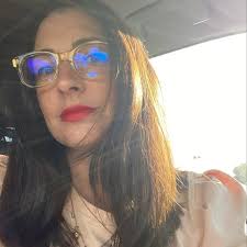 Definitivamente Verity! ¡No podía dejar de pensar en ello durante semanas!