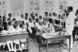 Sistem pendidikan di negara ini iaitu sistem pendidikan vernakular ataupun jenis kebangsaan. Beginilah Pendidikan Indonesia Pada Masa Penjajahan Belanda Dan Jepang Semua Halaman Bobo