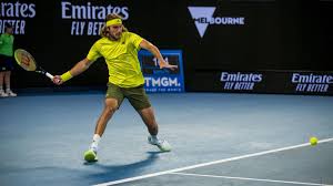 13 de febrero de 2021. Australian Open Tsitsipas Fegt Simon In Der Ersten Runde In Nur 92 Minuten Vom Platz Eurosport