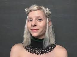 Aurora Schafer's Instagram, Twitter & Facebook