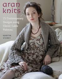 How to knit the aran honeycomb stitch. Aran Knits 23 Contemporary Designs Using Classic Cable Patterns Knit Crochet Storey Martin 9780312642211 Amazon Com Books