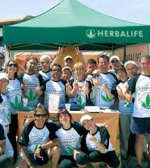 Podívejte se na reakci a zpětnou vazbu jakou vyvolalo u lidí. Herbalife Today Sportsponsoring Den Namen Herbalife In Europa Bekannter Machen Das Casa Herbalife Programm Unterstutzung Fur Kinder In Ungarn Pdf Free Download
