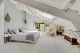 L'idée n'est pas de le surcharger, mais de trouver les. Chambre Avec Un Manteau De Cheminee En Metal Photos Et Idees Deco De Chambres Avril 2021 Houzz Fr