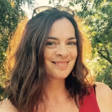 Tonia Newton's Instagram, Twitter & Facebook