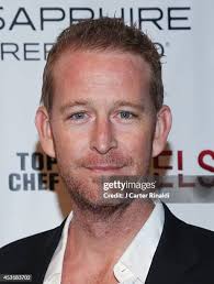 64 Photos & High Res Pictures